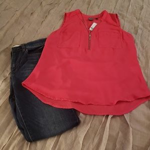 🔶️ NWT Bright and Cheery Zipper Tank